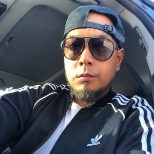 Meet your Posher, Justin